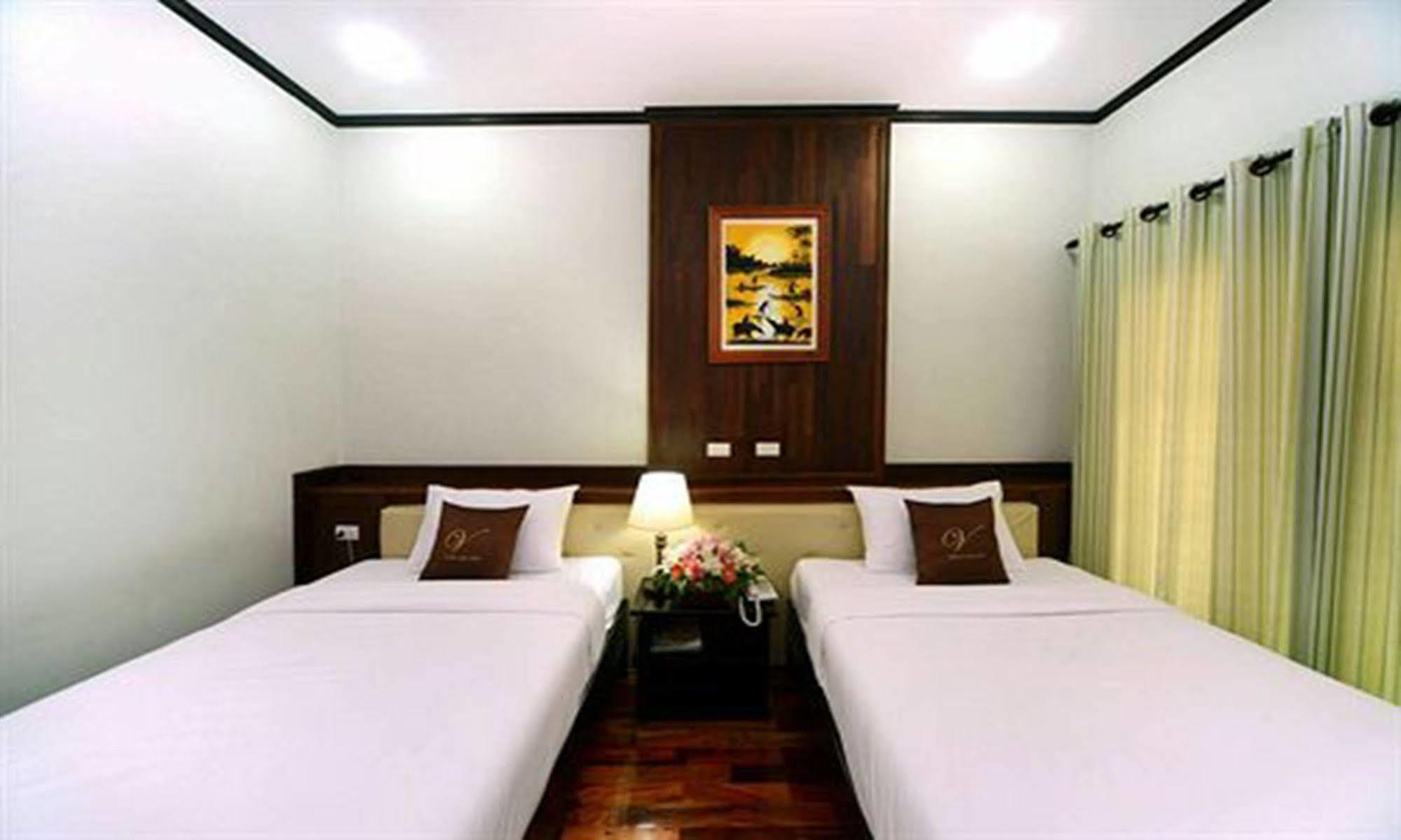 Vansana Luang Prabang Hotel Екстер'єр фото