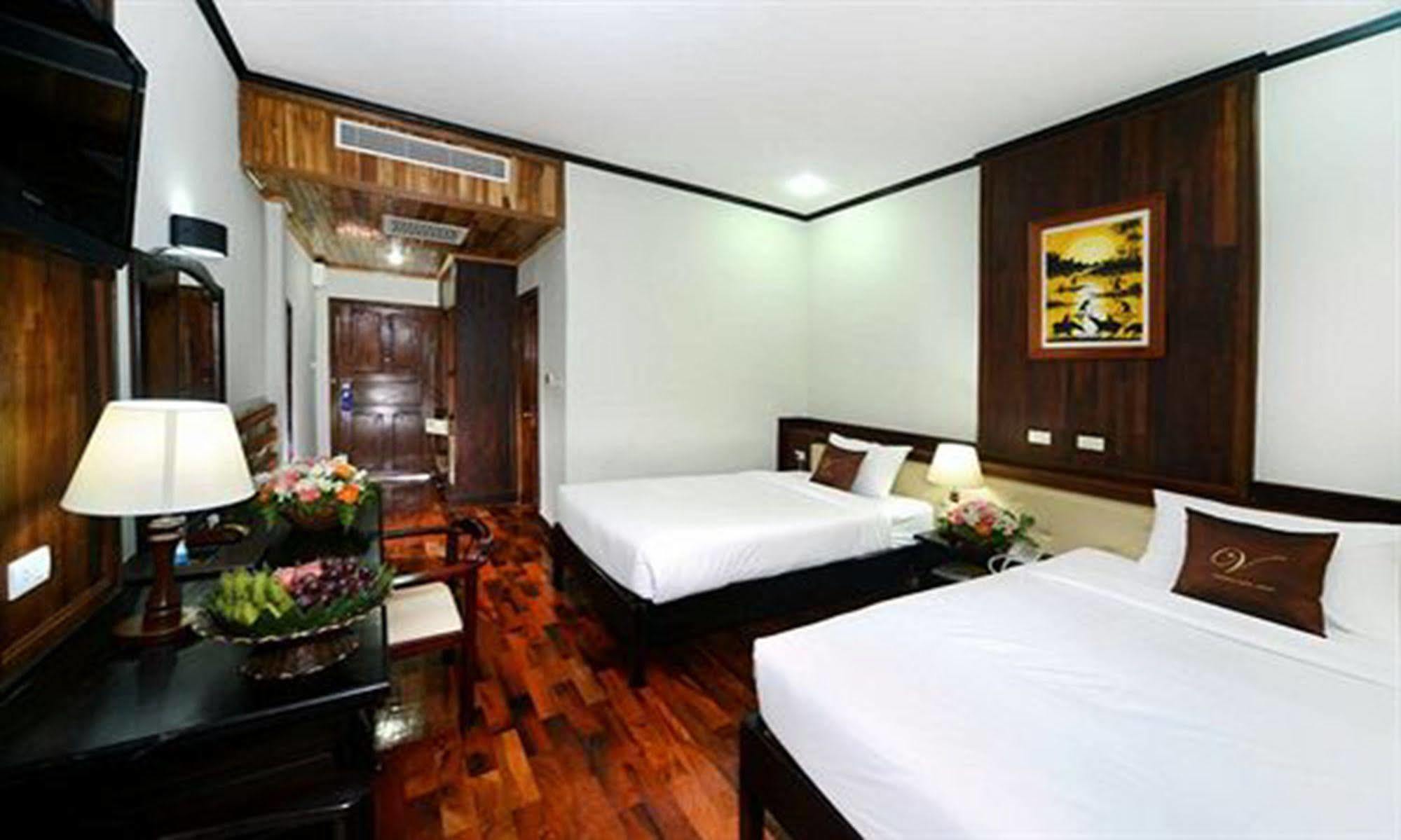 Vansana Luang Prabang Hotel Екстер'єр фото