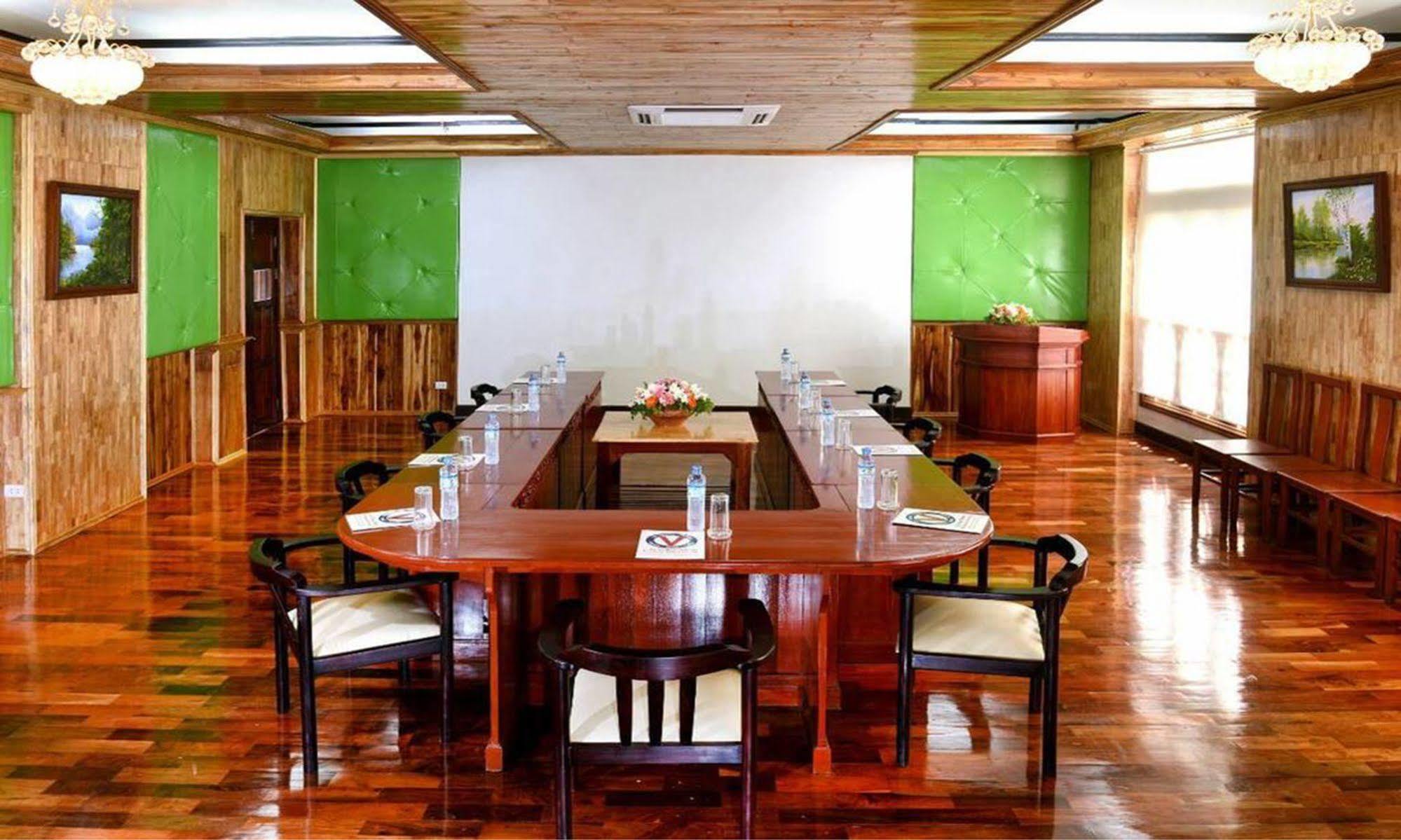 Vansana Luang Prabang Hotel Екстер'єр фото